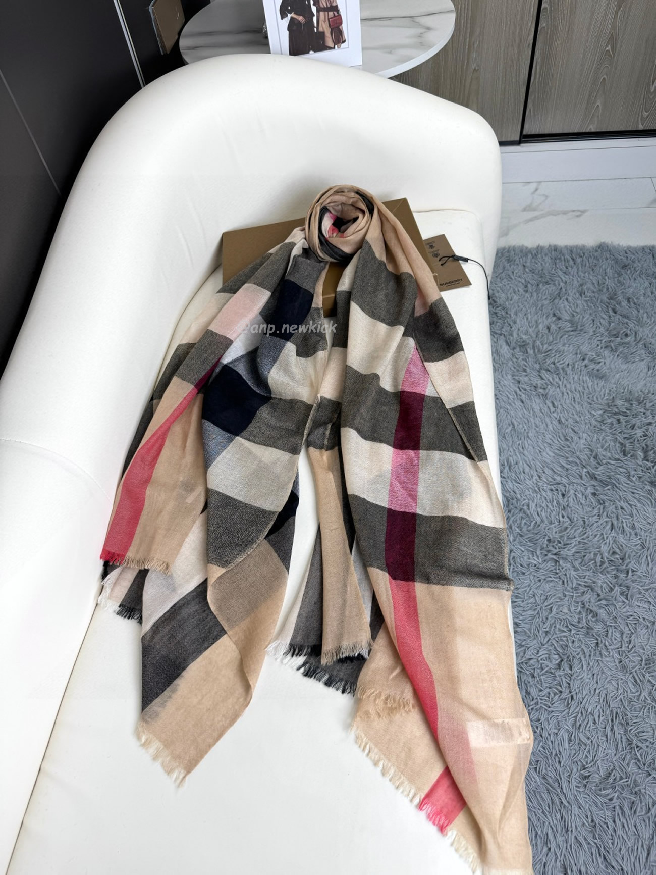 Burberry Vintage Check Cashmere Scarf 90x200cm (6) - newkick.cc